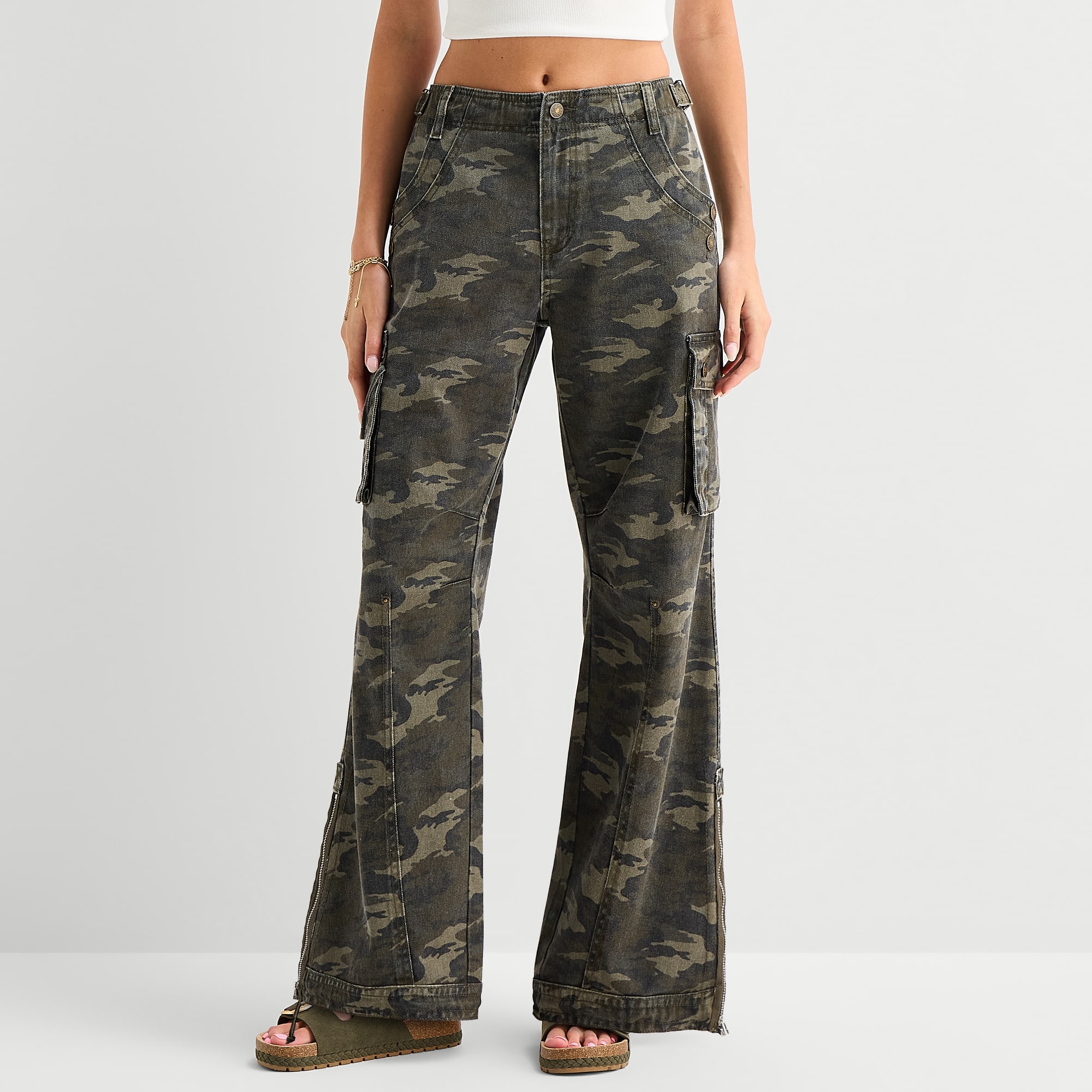 Forever 21 Womens Juniors Straight Mid Rise Cargo Pant