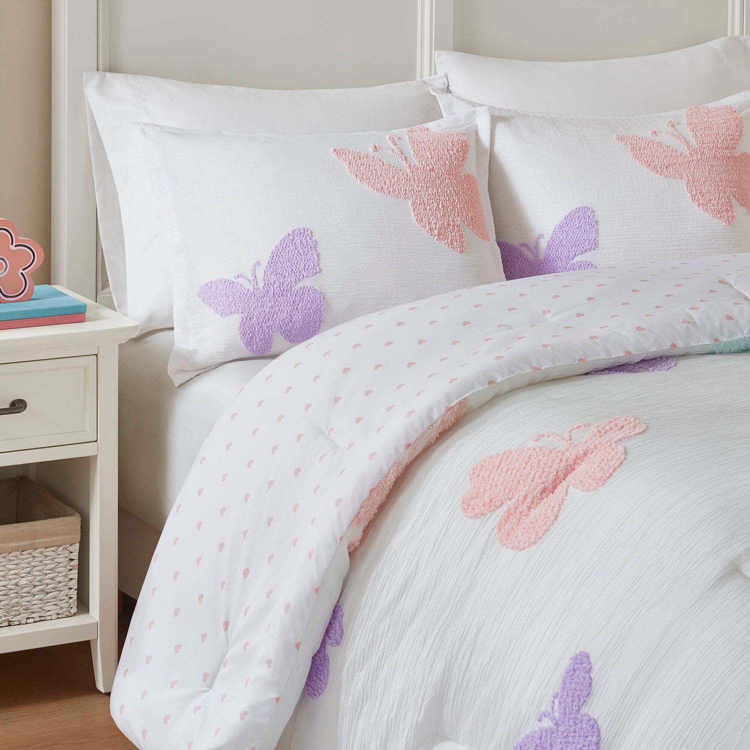 Intelligent Design Sunny Tufted Comforter Set 4-pc. Reversible Easy Care Comforter Set