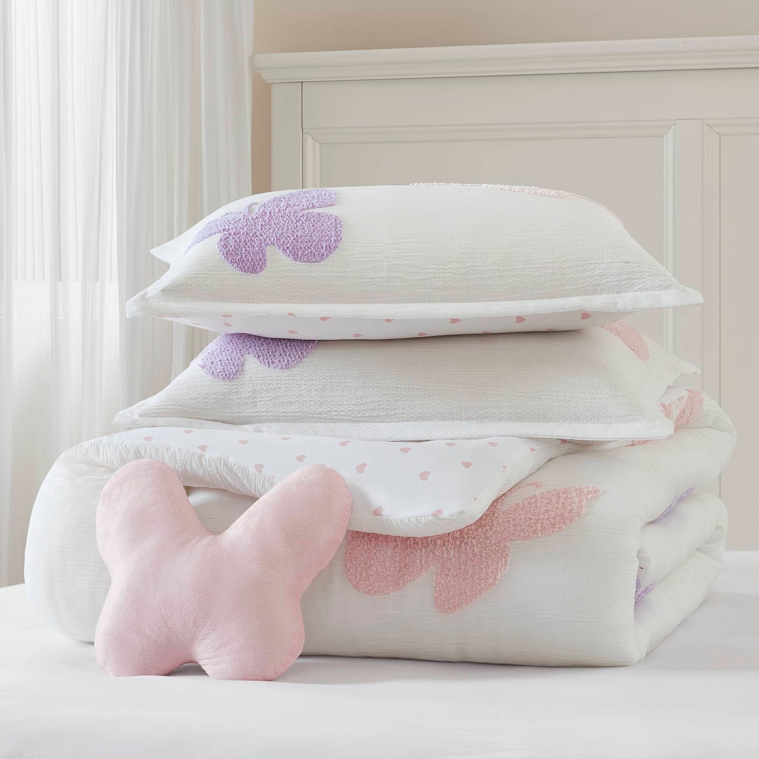 Intelligent Design Sunny Tufted Comforter Set 4-pc. Reversible Easy Care Comforter Set