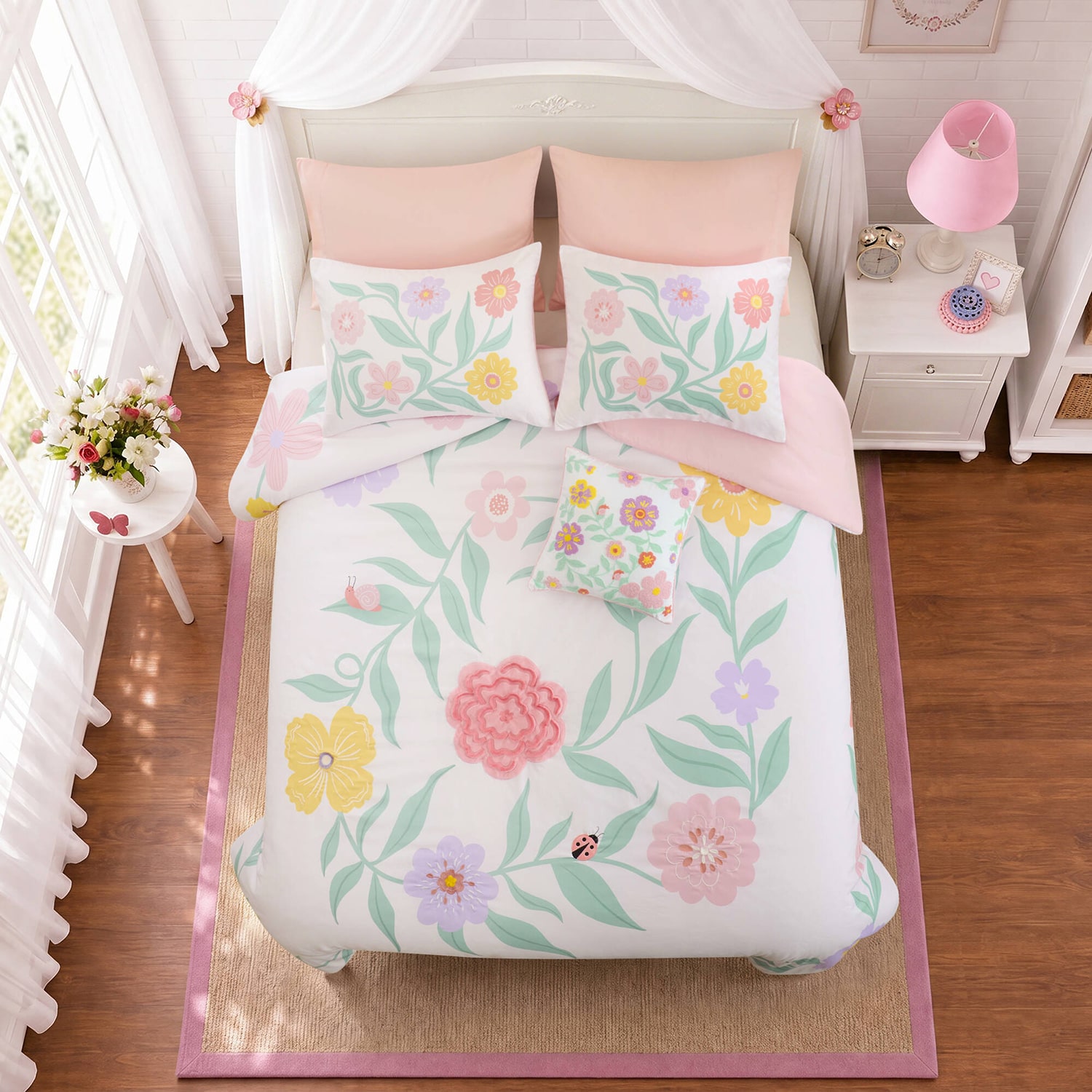 Intelligent Design Maisie Floral Embroidered 6-pc. Comforter Set with Throw Pillow