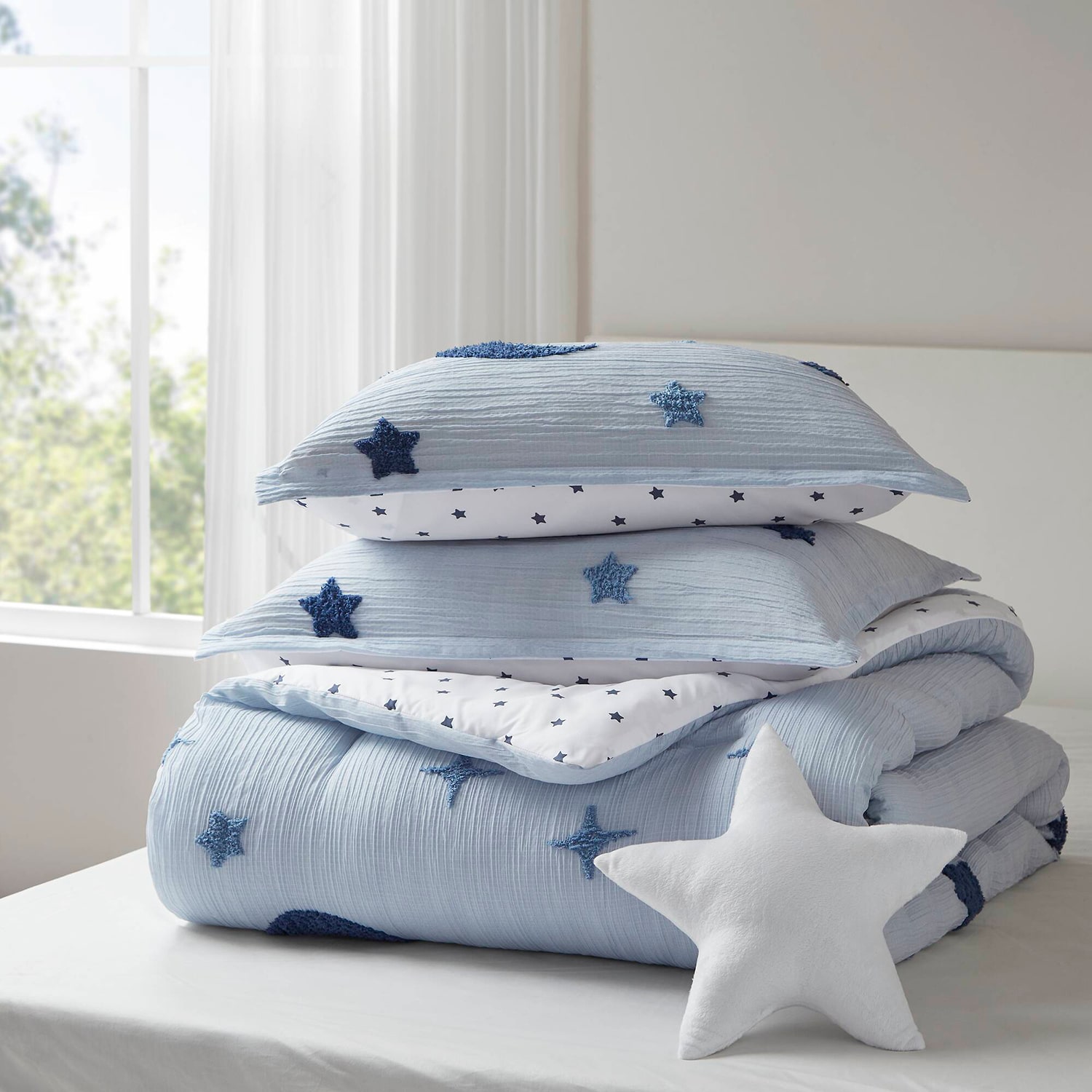 Intelligent Design Celeste Tufted Comforter Set 4-pc. Reversible Easy Care Comforter Set