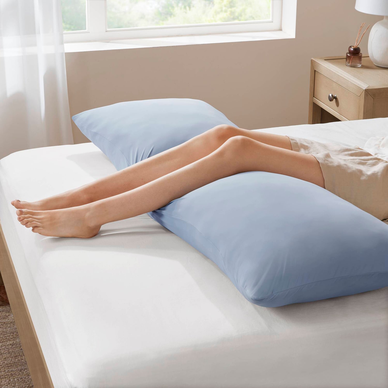 Madison Park Lumi Cooling Body Floor Pillow
