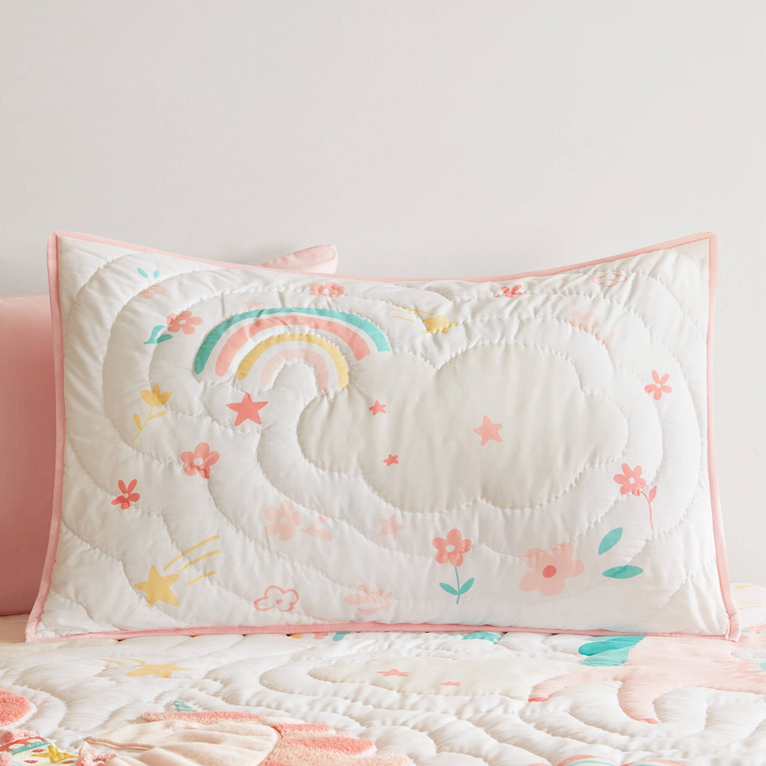 Intelligent Design Kayla Unicorn Applique Hand Quilting Quilt Set