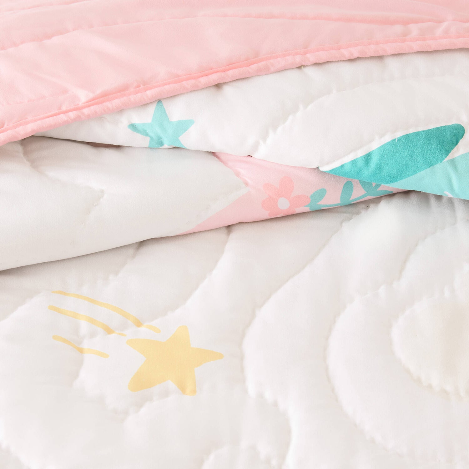 Intelligent Design Kayla Unicorn Applique Hand Quilting Quilt Set