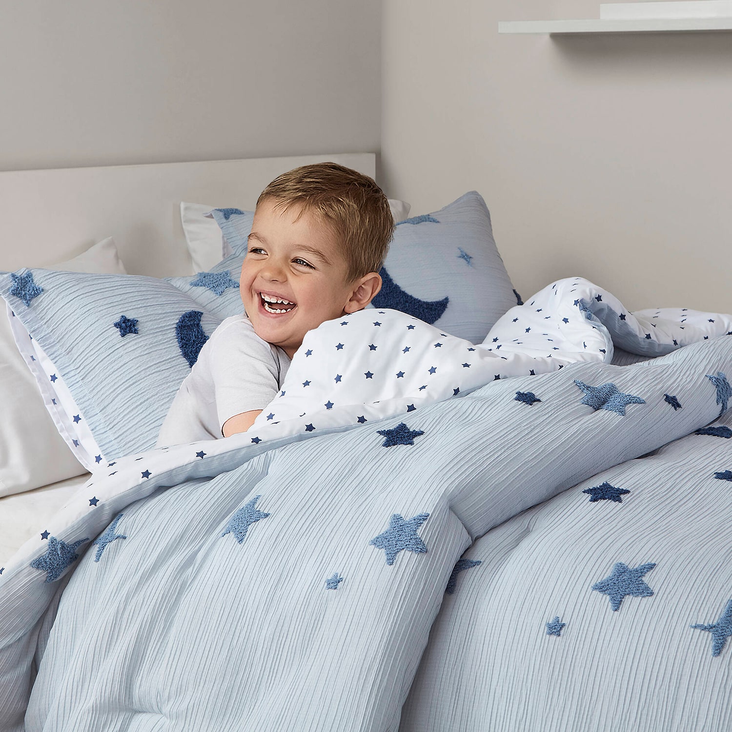 Intelligent Design Celeste Tufted Comforter Set 4-pc. Reversible Easy Care Comforter Set