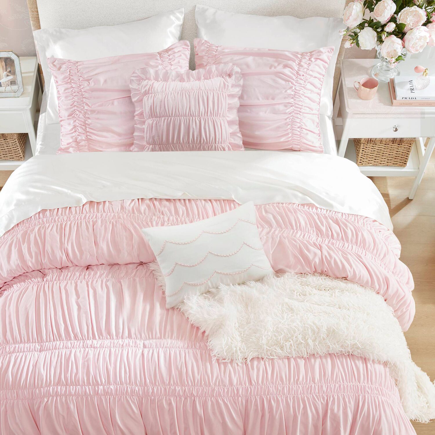 Intelligent Design Amelie Ruched Bow Tie Easy Care Comforter Set