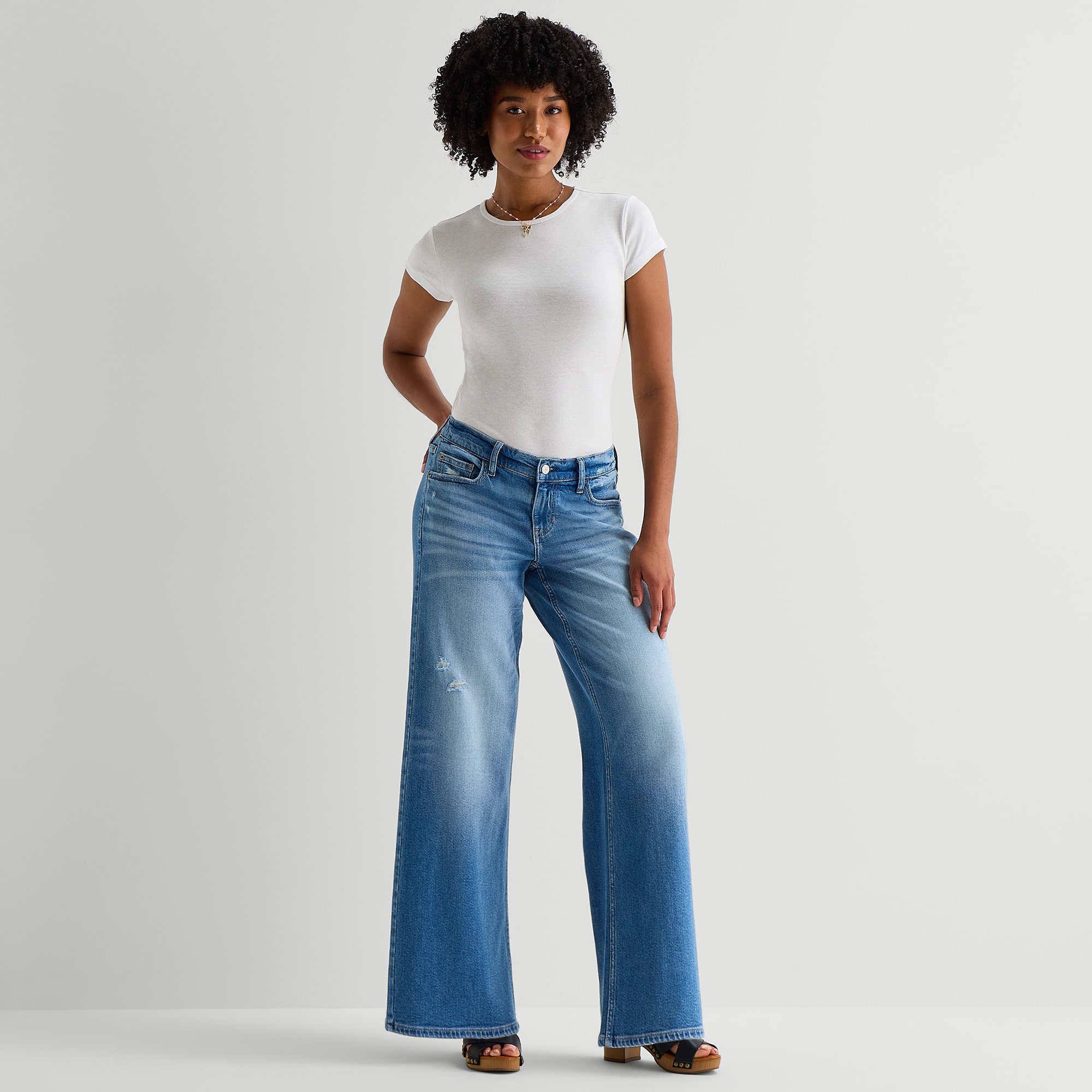 Arizona Curvy Womens Juniors Low Rise Baggy Fit Jean