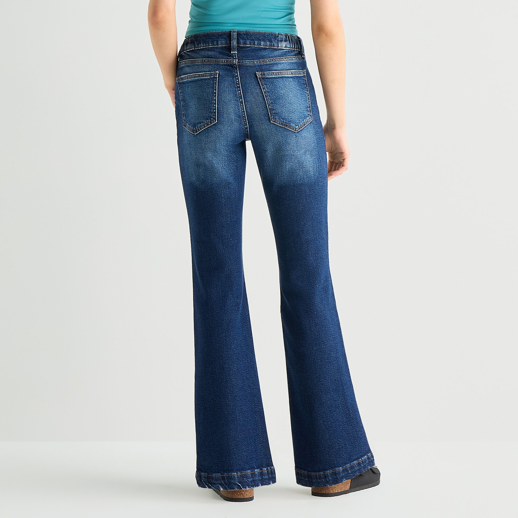 Arizona Curvy Womens Juniors High Rise Bootcut Jean