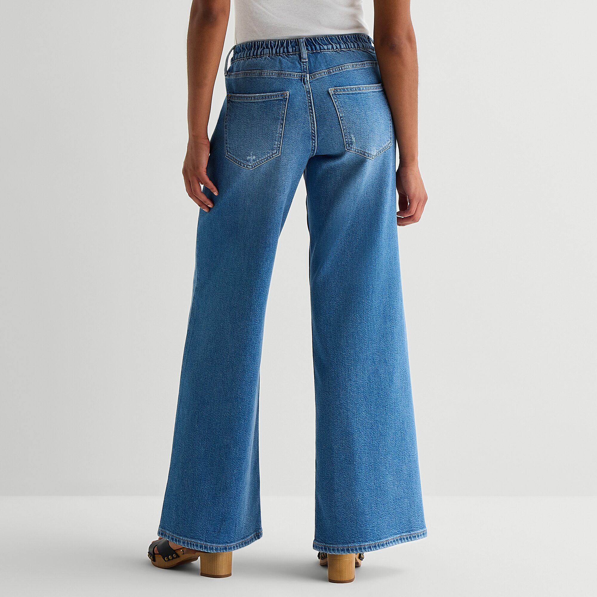 Arizona Curvy Womens Juniors Low Rise Baggy Fit Jean