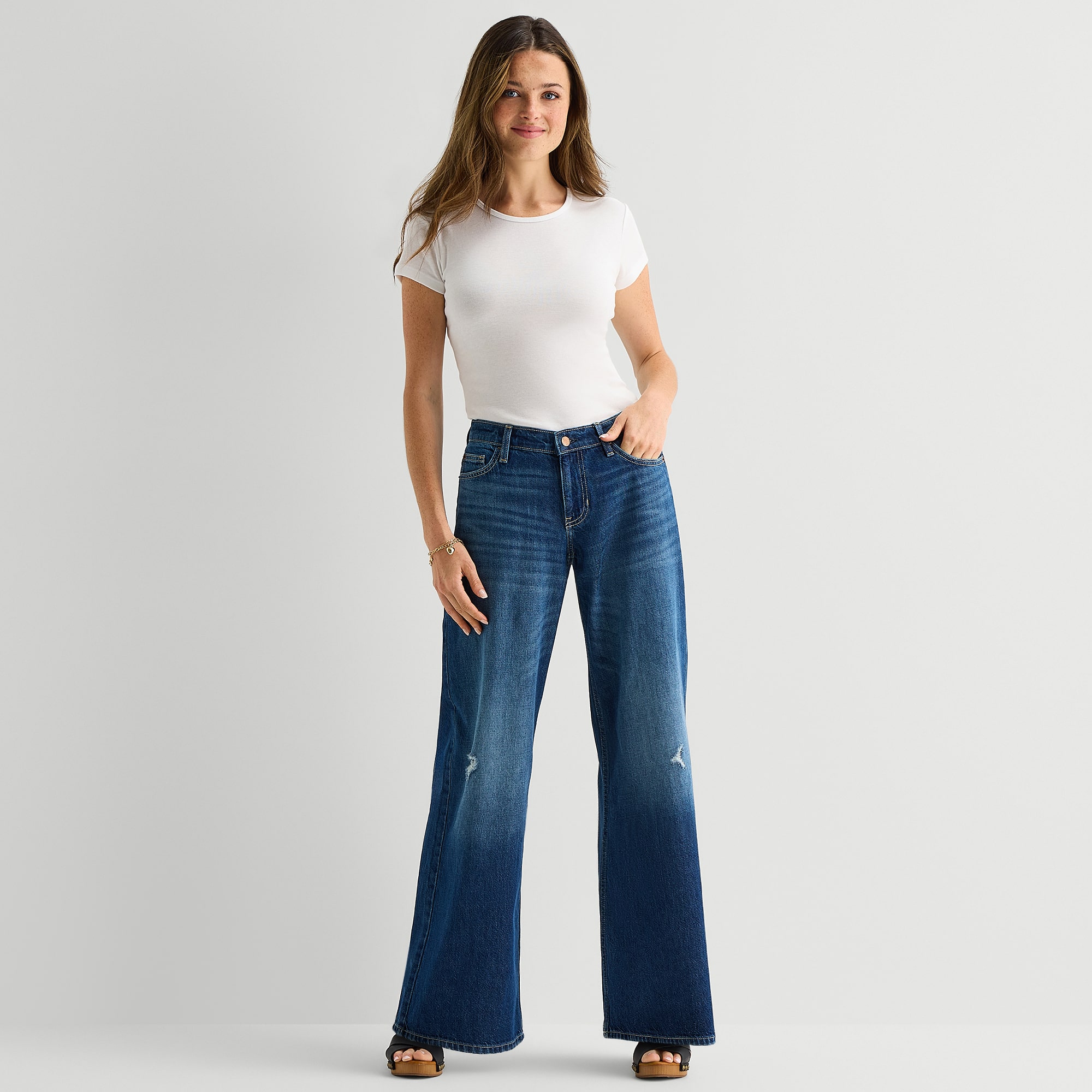 Arizona Womens Juniors Low Rise Baggy Fit Jean