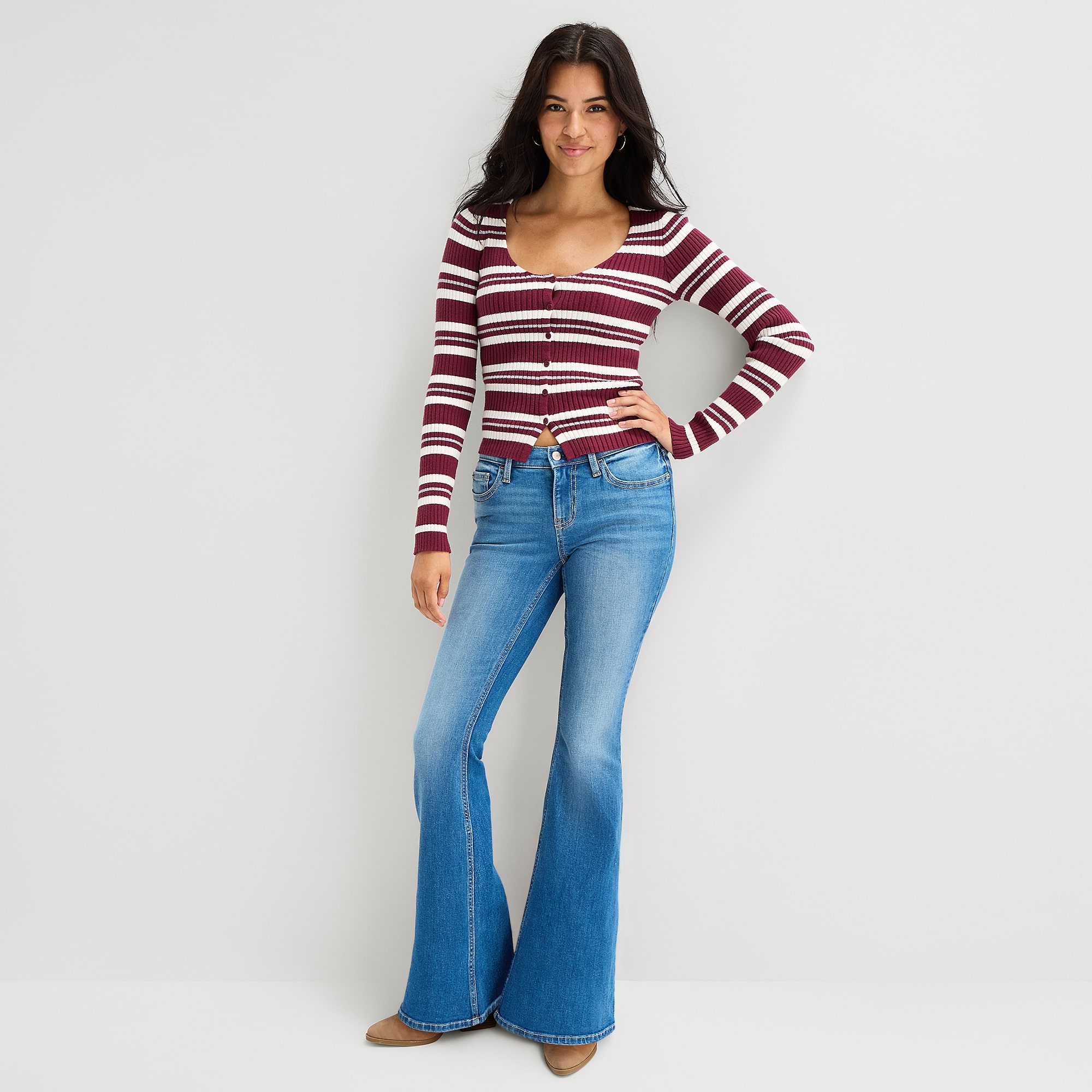 Arizona Womens Juniors Low Rise Flare Leg Jean