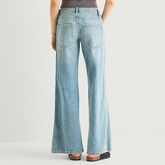 Arizona Womens Juniors Low Rise Baggy Fit Jean