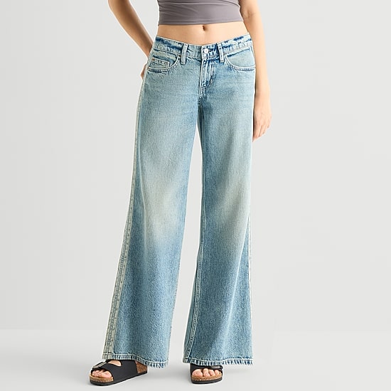 Arizona Womens Juniors Low Rise Baggy Fit Jean