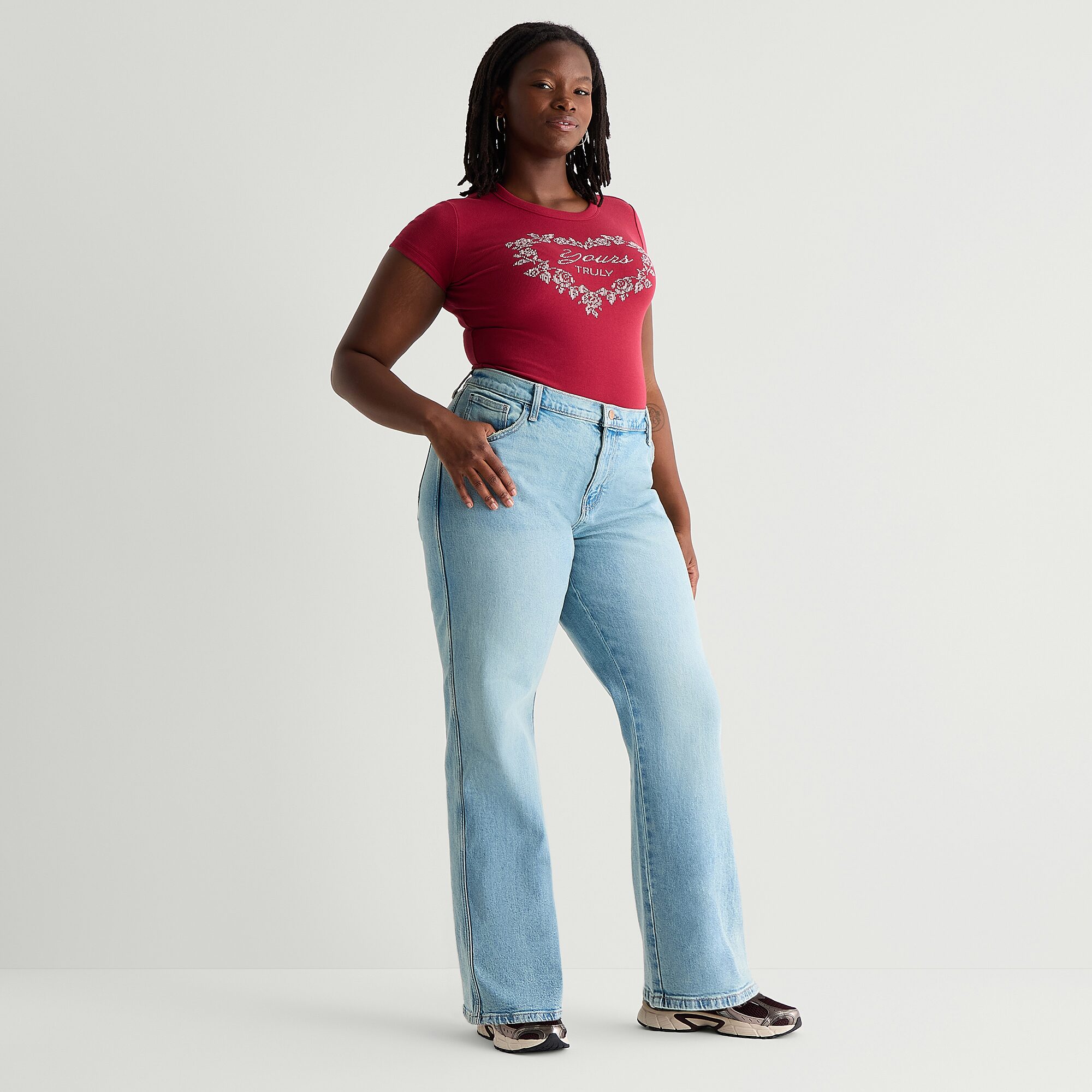 Arizona Womens Juniors Plus Low Rise Straight Leg Jean