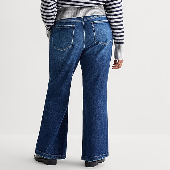 Arizona Curvy Womens Juniors Plus Low Rise Bootcut Jean