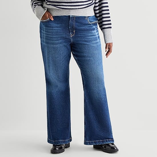 Arizona Curvy Womens Juniors Plus Low Rise Bootcut Jean