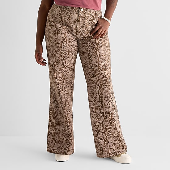Arizona Womens Juniors Plus Low Rise Straight Leg Jean