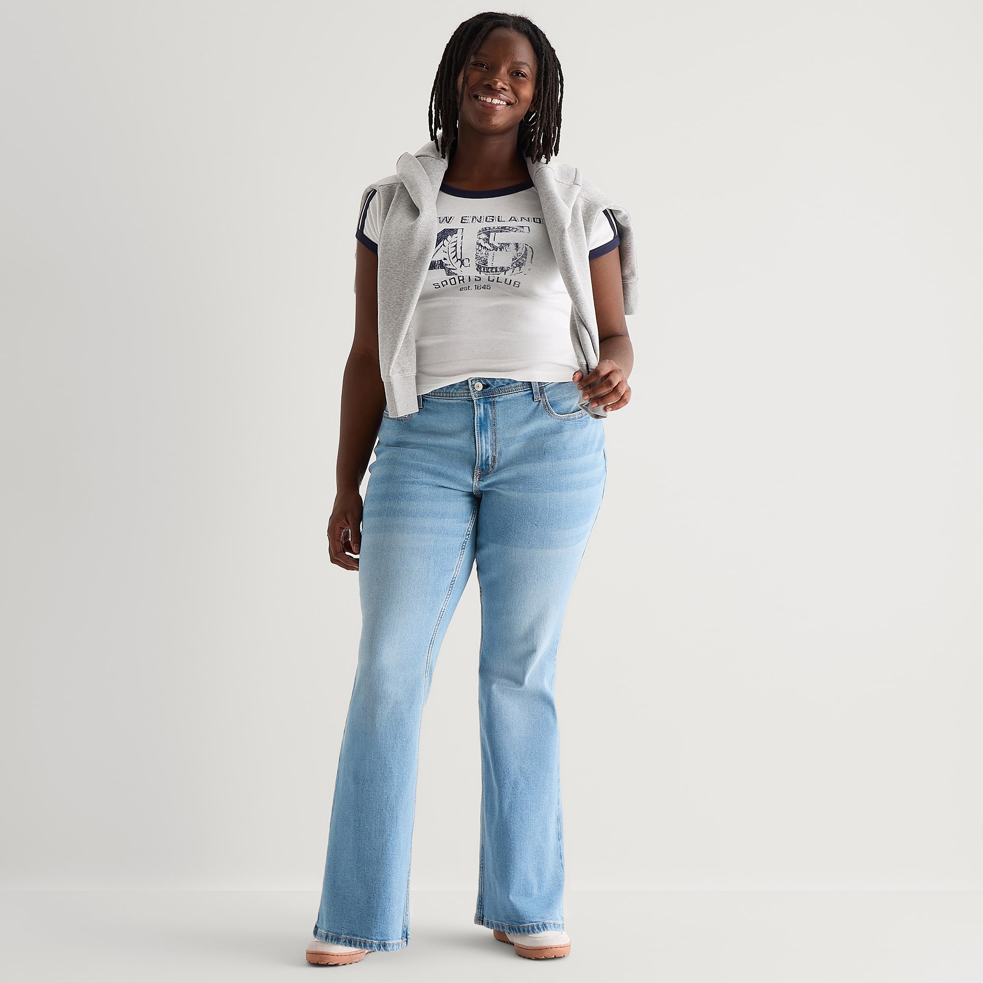 Arizona Womens Juniors Plus Low Rise Bootcut Jean