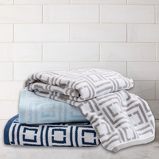 Liz Claiborne Signature Plush Logo 6-pc. Bath Towel Set