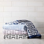 Liz Claiborne Signature Plush Logo Bath Towel
