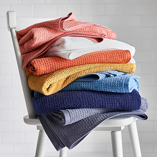 Home Expressions Quick Dri® Benzoyl Peroxide Friendly Bath Towel
