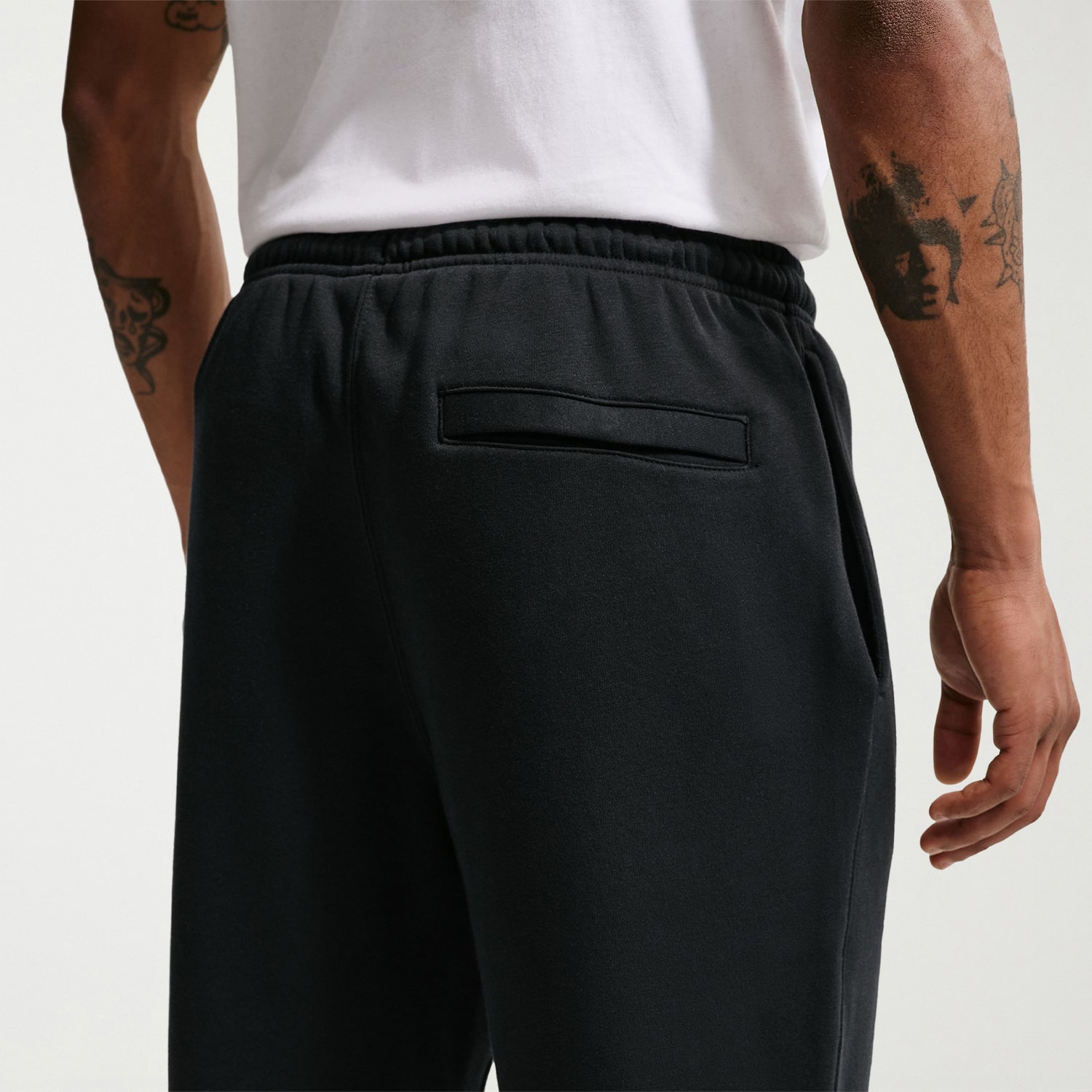 Nike Sweatpants Mens Cuffed Mid Rise Classic Fit Fleece Sweatpant