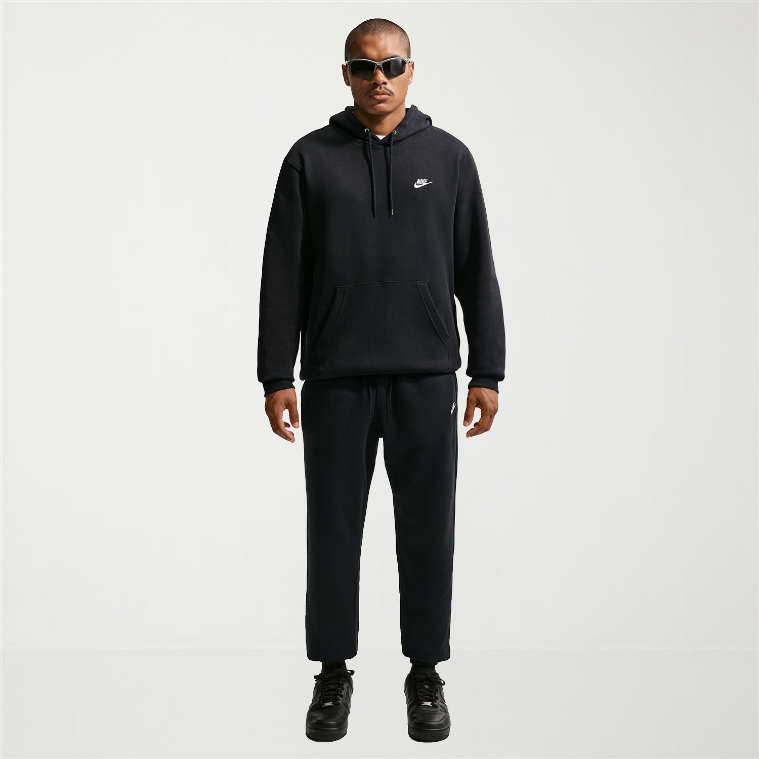 Nike Sweatpants Mens Cuffed Mid Rise Classic Fit Fleece Sweatpant