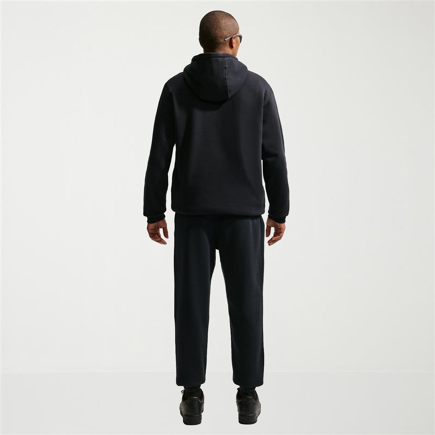 Nike Sweatpants Mens Cuffed Mid Rise Classic Fit Fleece Sweatpant