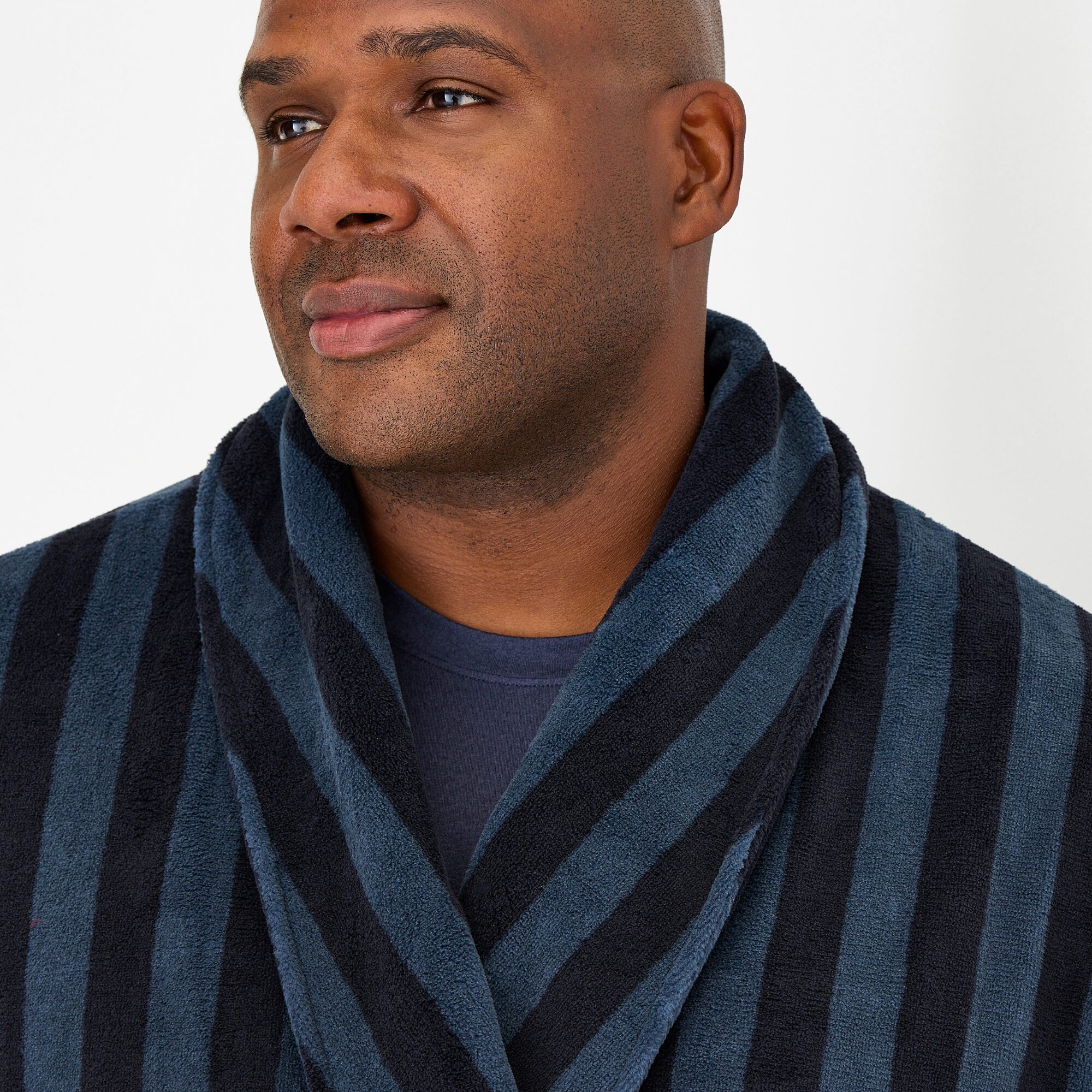 Shaquille O'Neal XLG™ Mens Knee Length Long Sleeve Robe