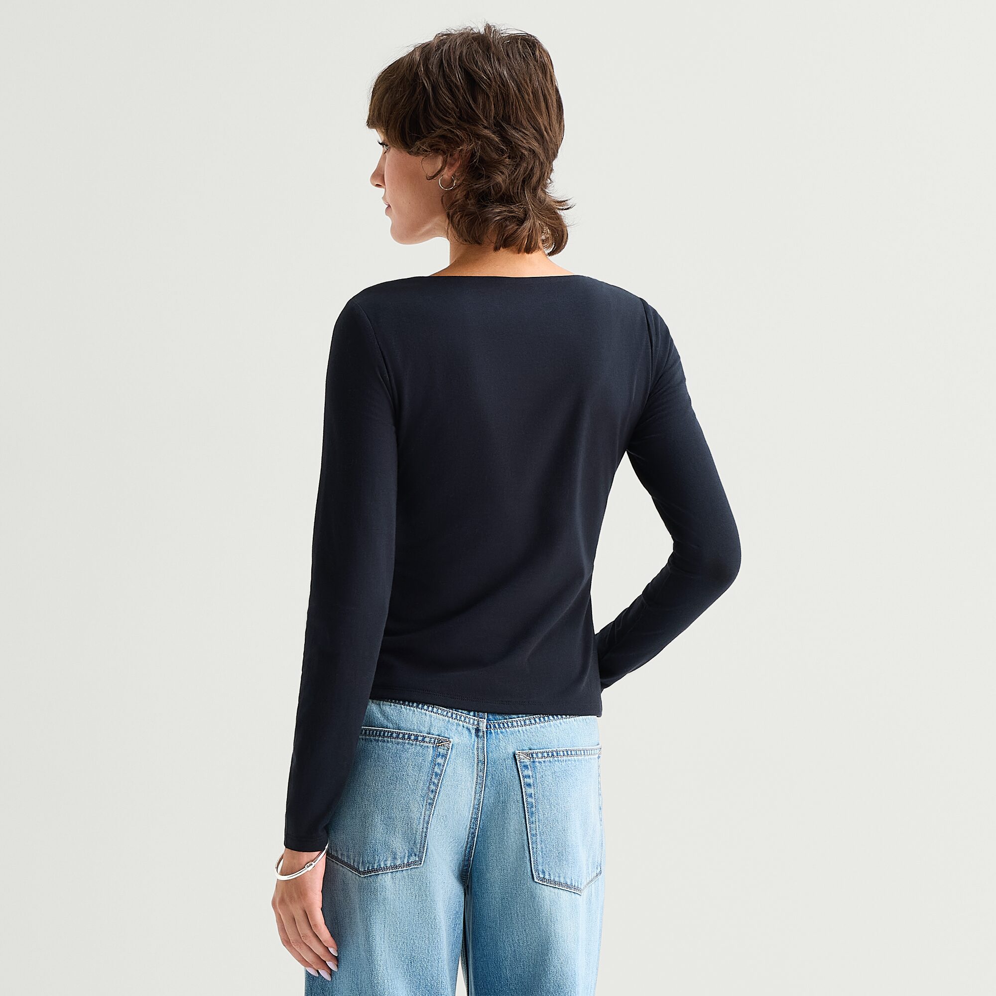 A.N.A Womens Scoop Neck Long Sleeve T-Shirt