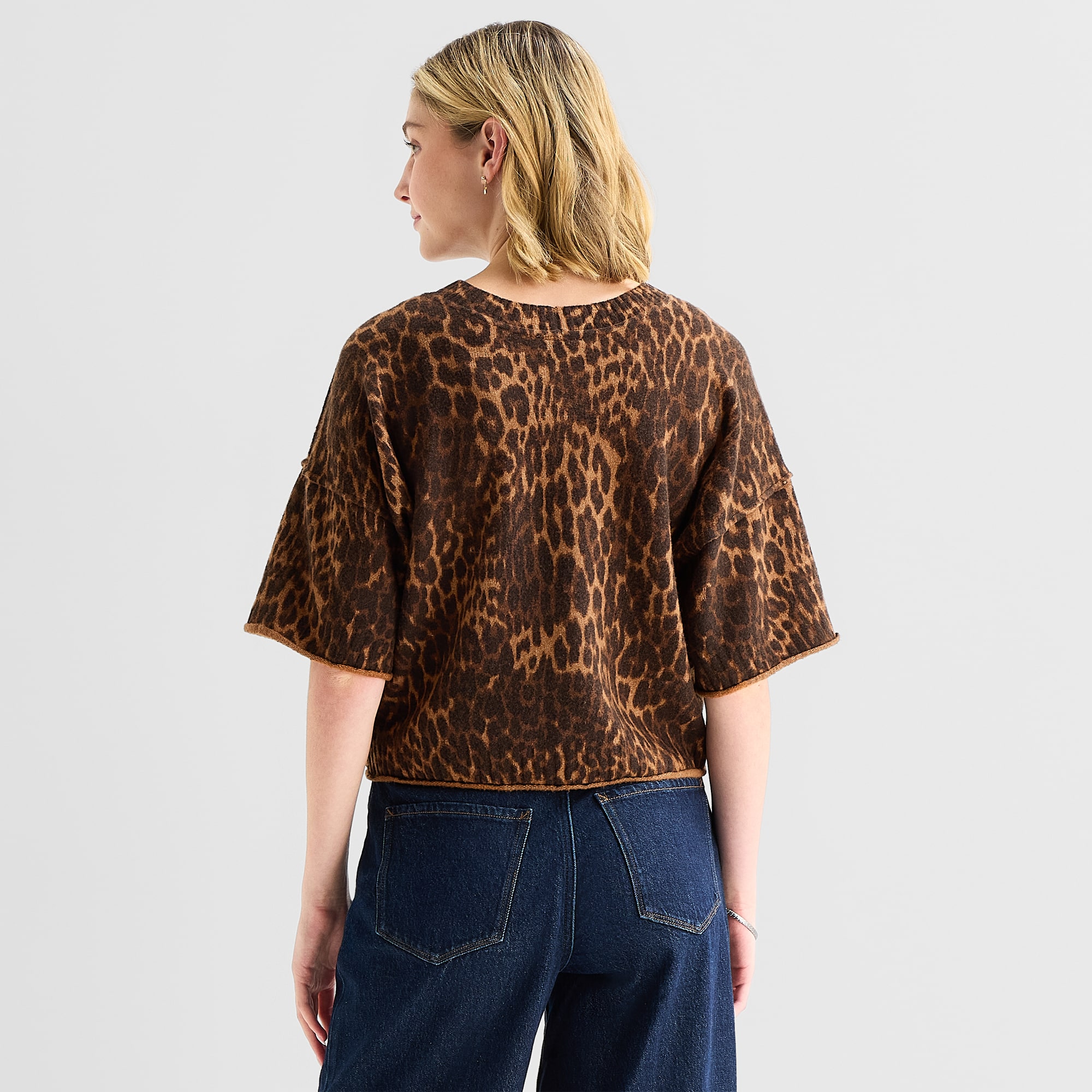 A.N.A Womens Crew Neck Short Sleeve Pullover Sweater