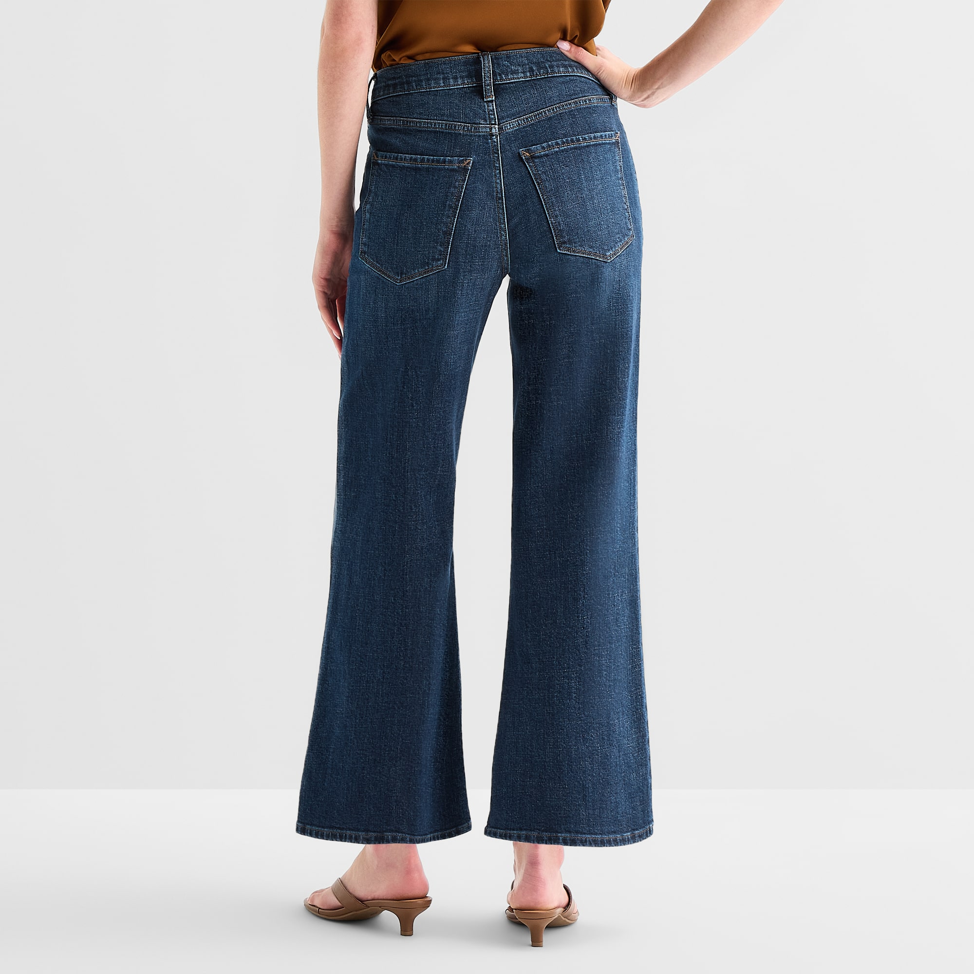 A.N.A Womens Highest Rise Wide Leg Cropped Jean