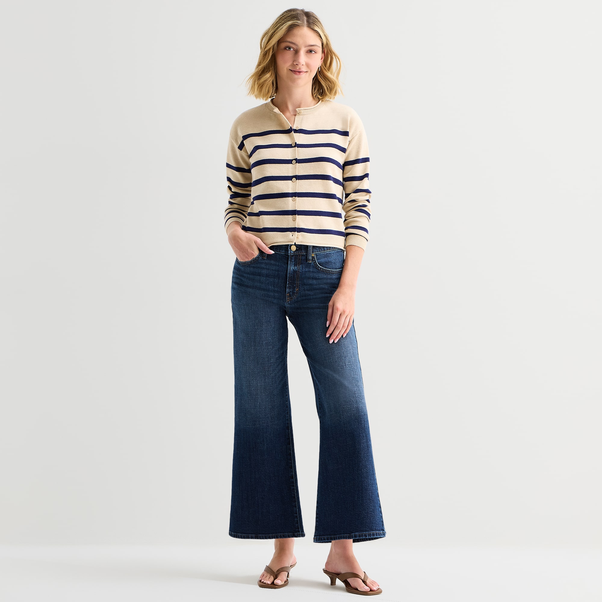 A.N.A Womens Highest Rise Wide Leg Cropped Jean