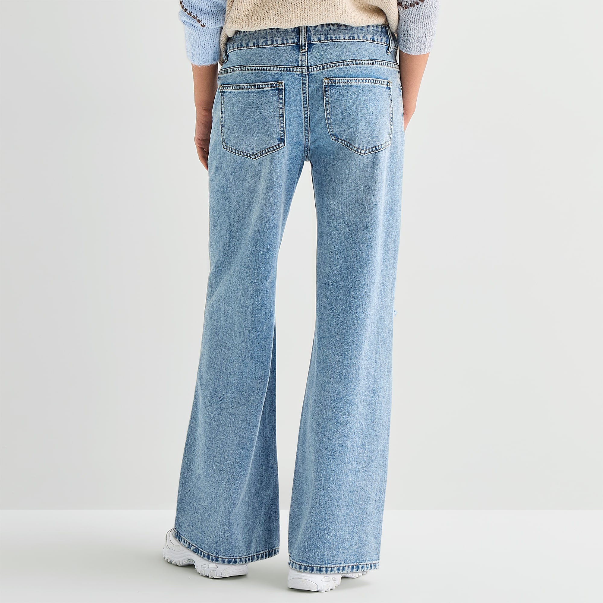 Forever 21 Womens Juniors Mid Rise Loose Fit Jean