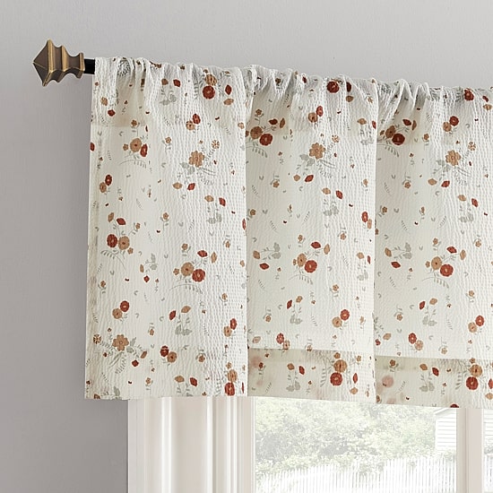 No 918 Mirabelle Ditsy Floral Rod Pocket Tailored Valance