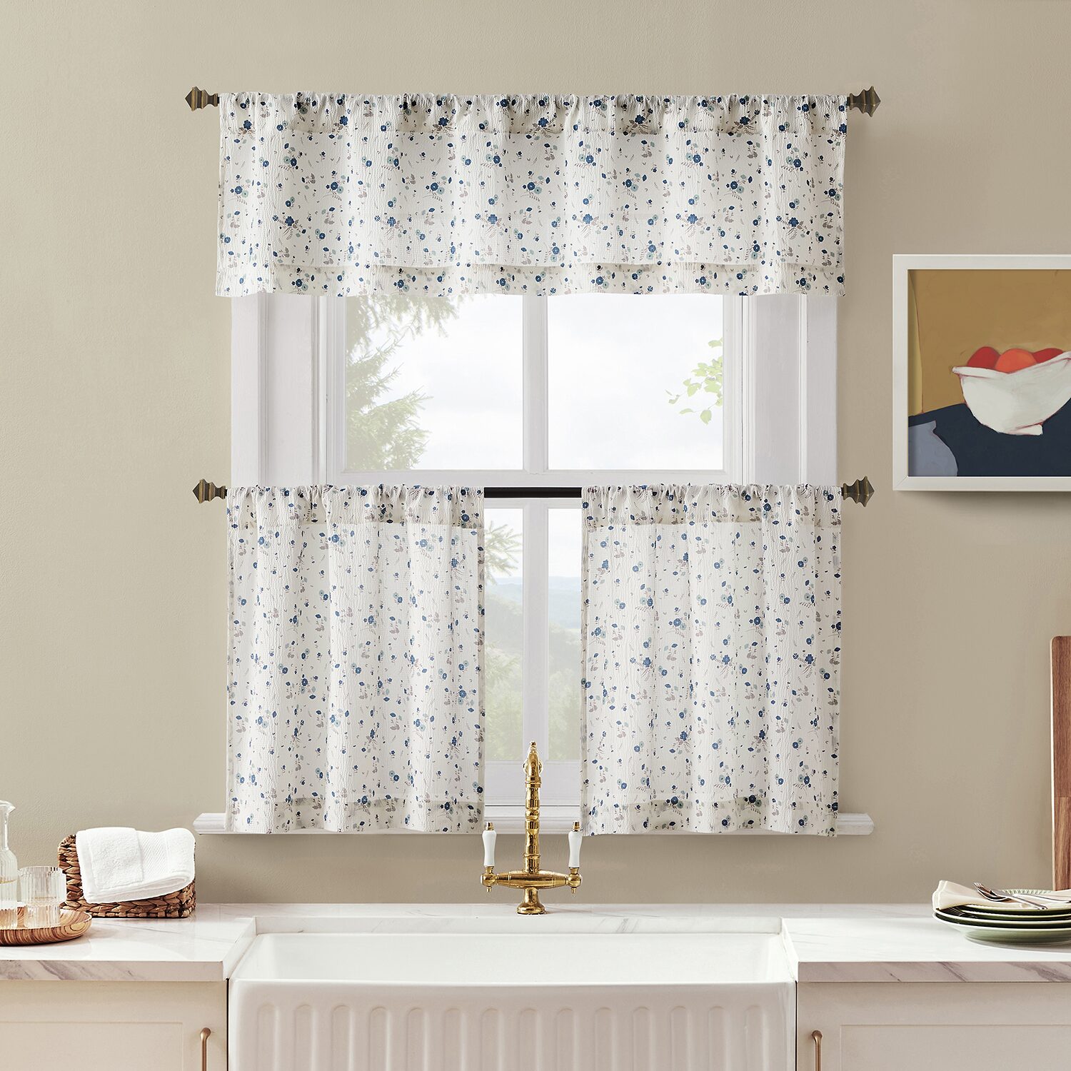 No 918 Mirabelle Ditsy Floral Rod Pocket Tailored Valance