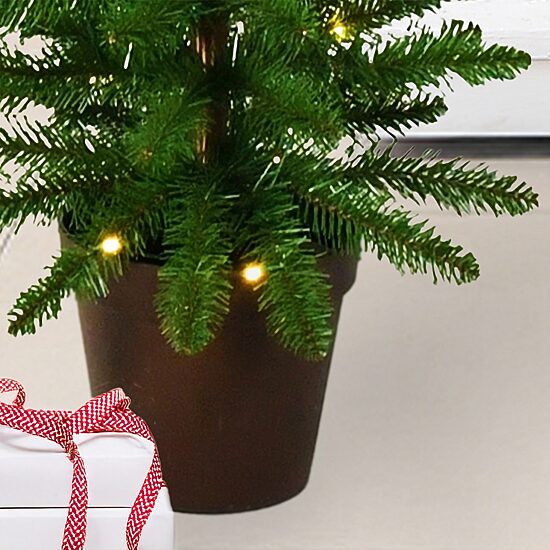 Traditional 5 Foot Potted Pine Christmas Tree