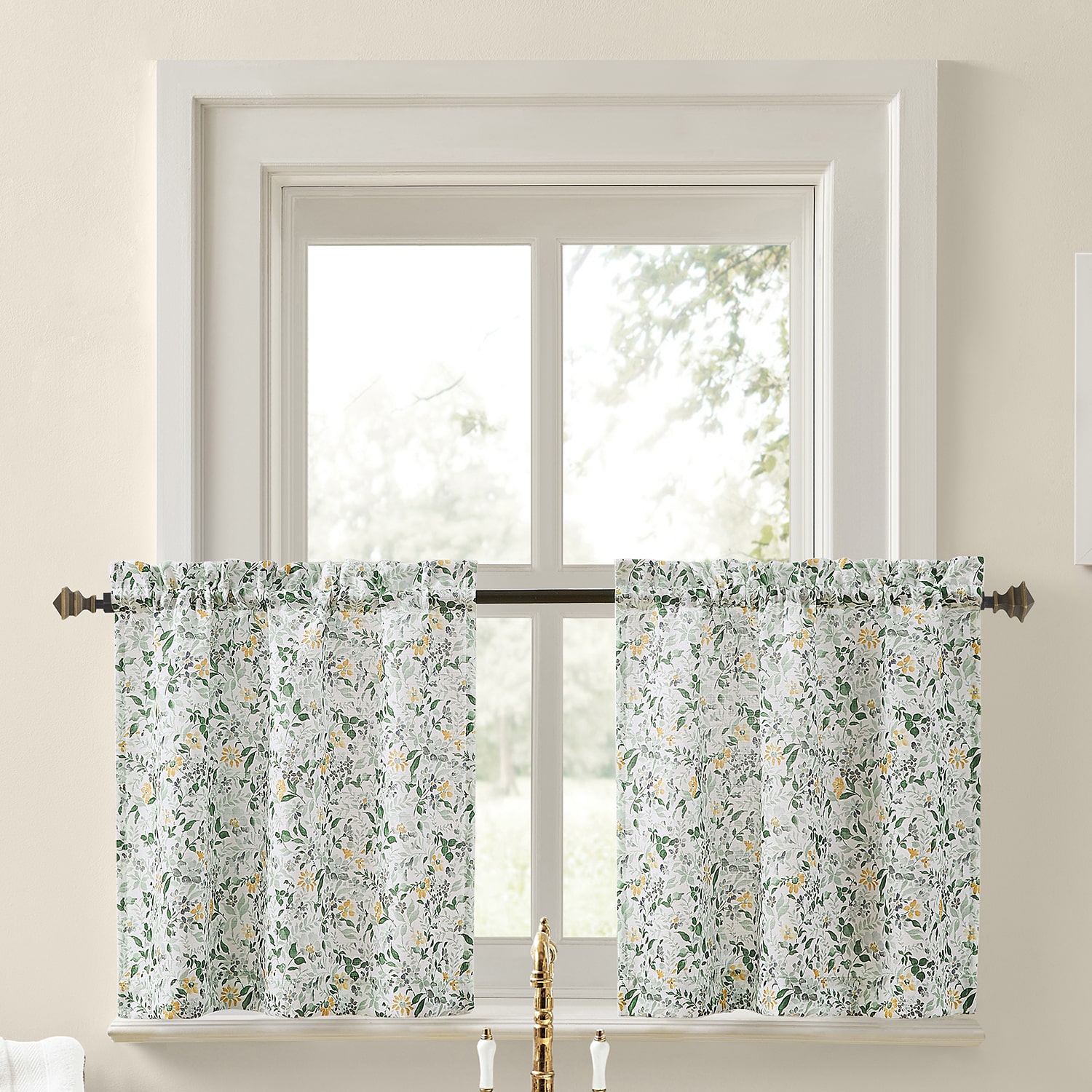 No 918 Portia Watercolor Wildflower 2-pc. Rod Pocket Window Tier
