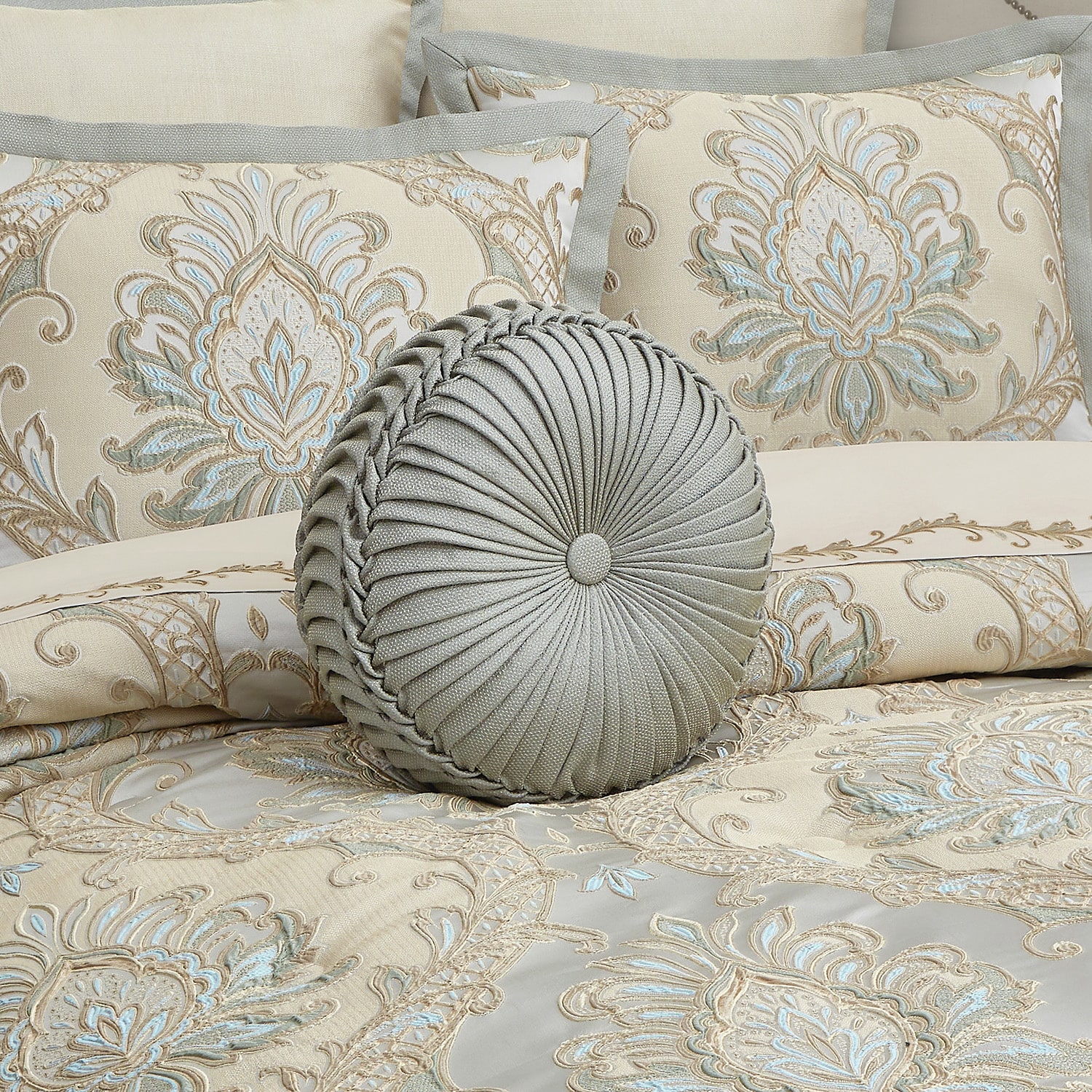 Queen Street Reina Round Throw Pillow