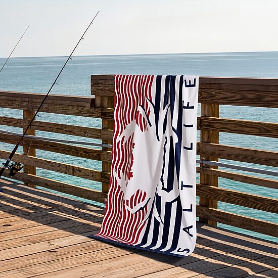 Salt Life Crabbin Quick Dry Beach Towel