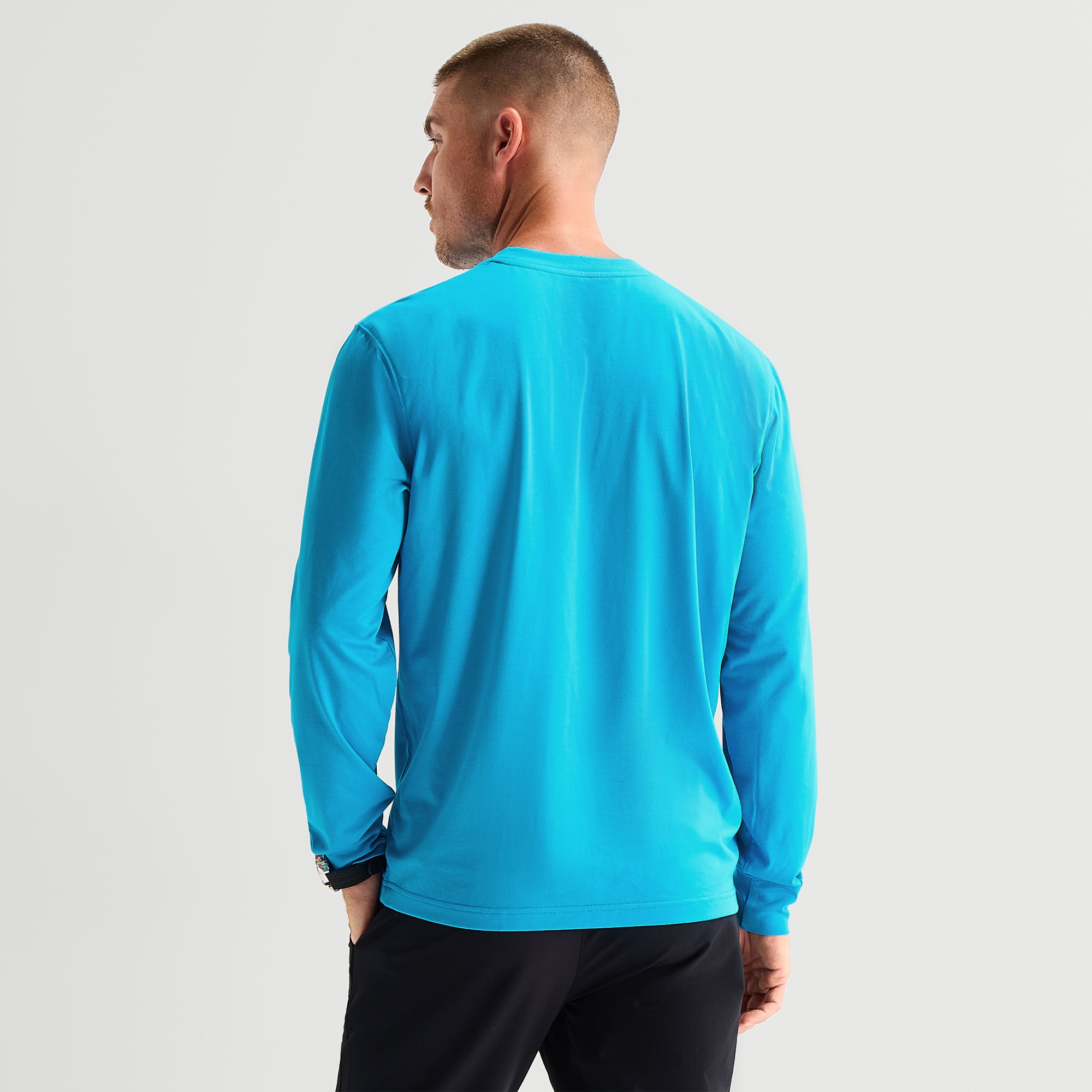 Xersion Mens Round Neck Long Sleeve Active Husky T-Shirt