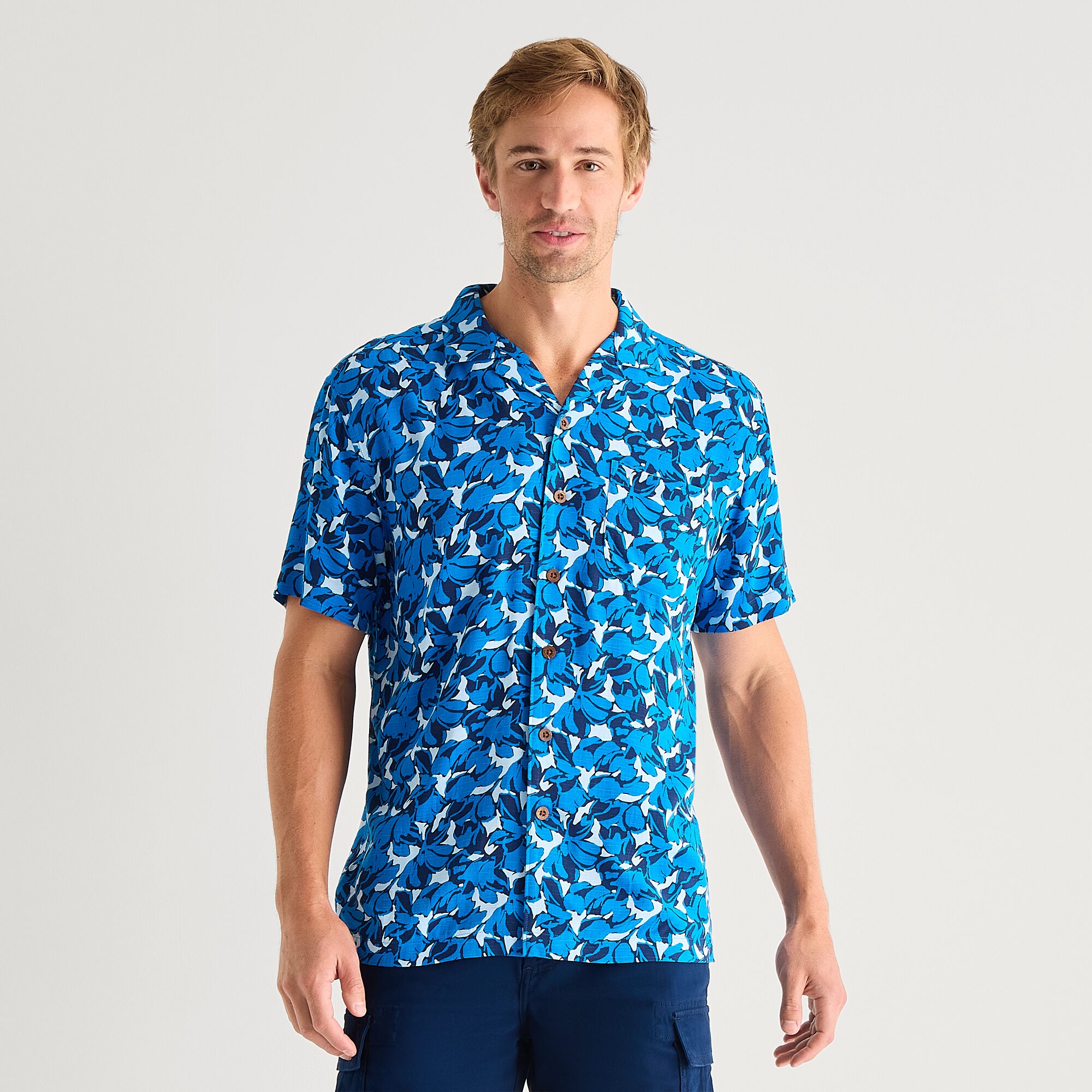 St. John's Bay Slub Button-Down Mens Short Sleeve Camp Shirt