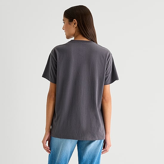 New World Acotar Boyfriend Tee Womens Juniors Round Neck Short Sleeve Classic Fit Graphic T-Shirt