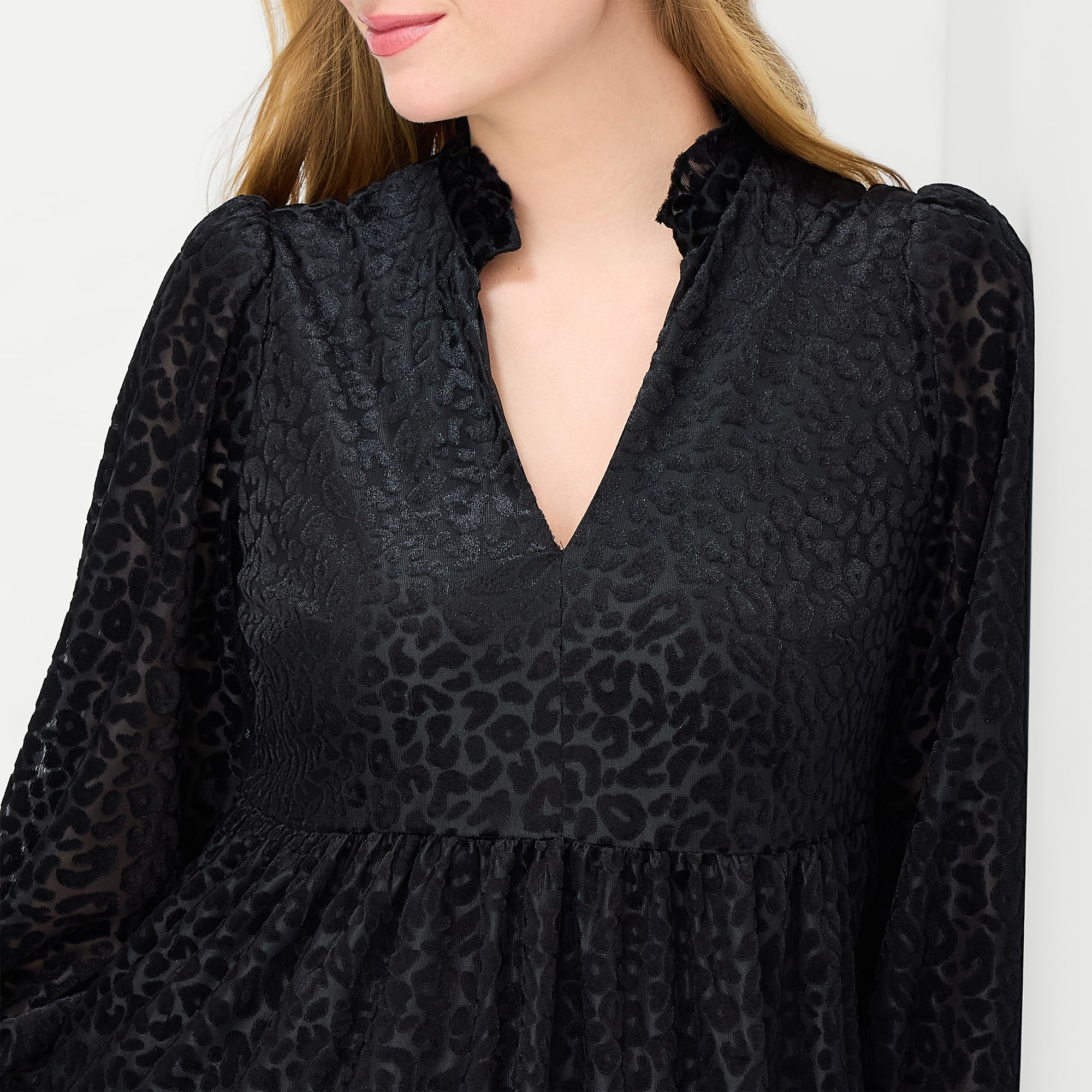 Melonie T Womens V Neck Long Sleeve Animal Shift Dress
