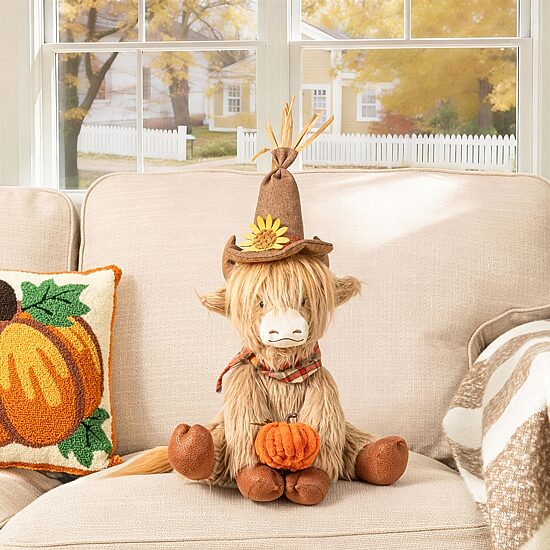 Glitzhome 18" Fabric Highland Cow Tabletop Decor