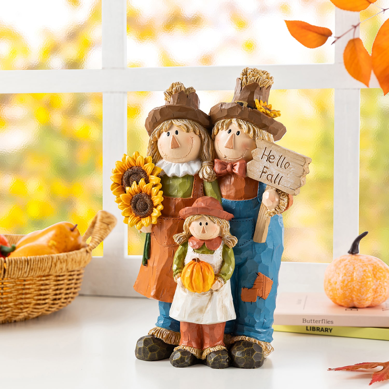 Glitzhome 11" Resin Scarecrow Family Thanksgiving Tabletop Decor