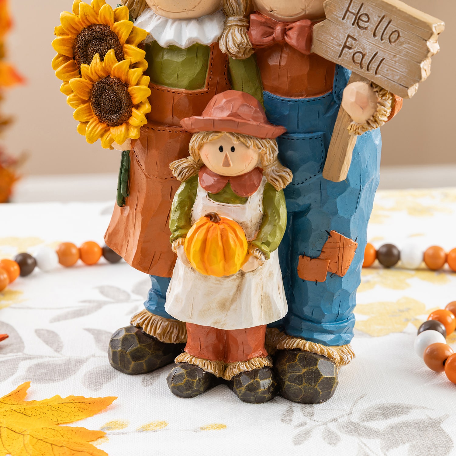 Glitzhome 11" Resin Scarecrow Family Thanksgiving Tabletop Decor