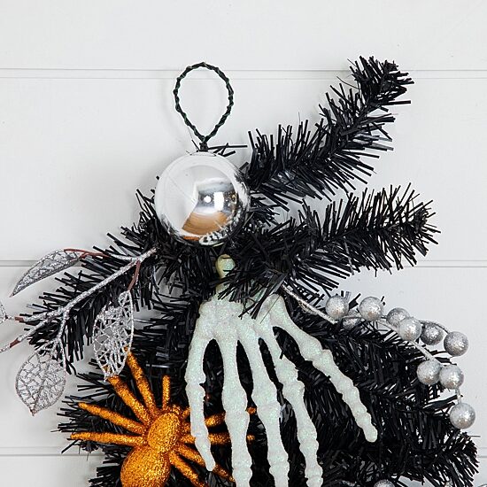 Nearly Natural 6ft Black Hands Spiders Eyeballs Indoor Garland