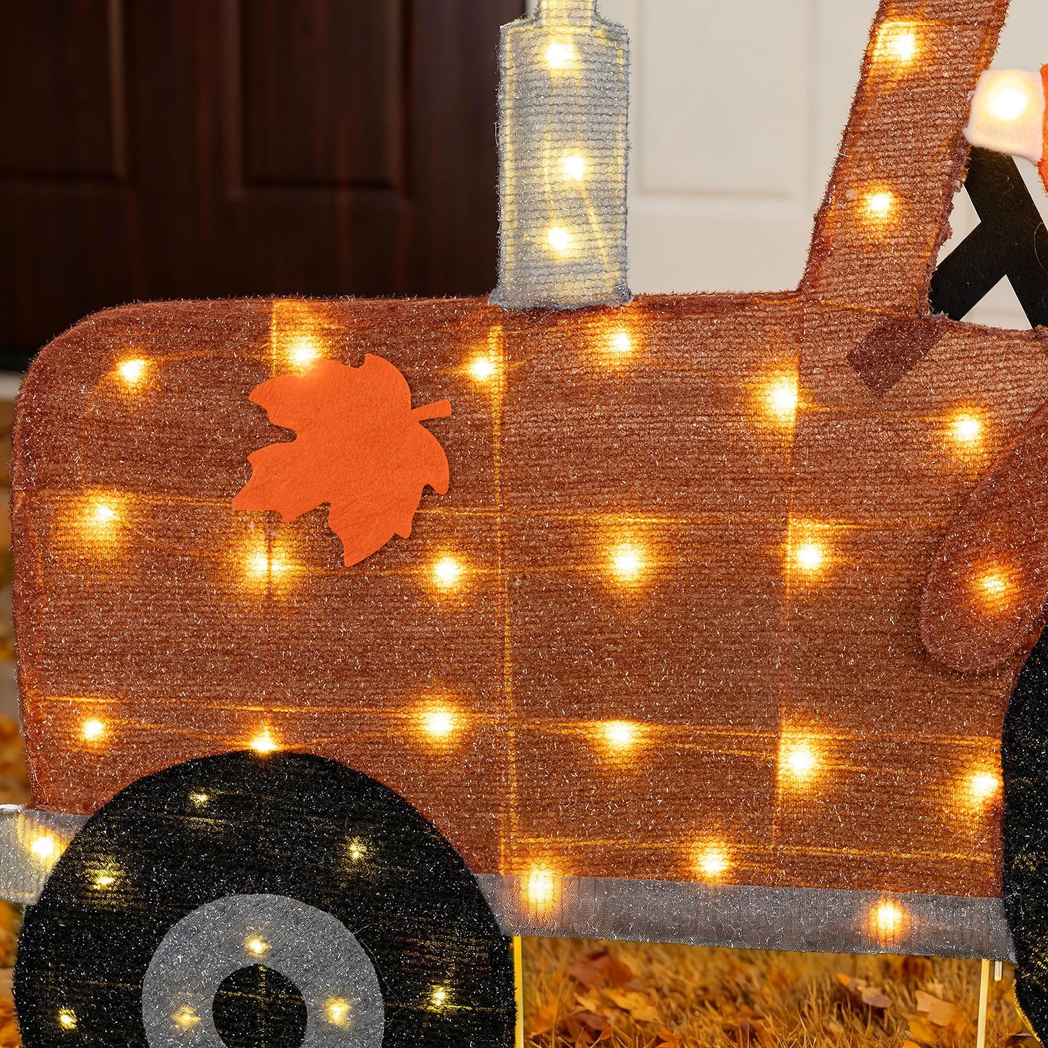 Glitzhome 44" Scarecrow On Tractor Thanksgiving Yard Art