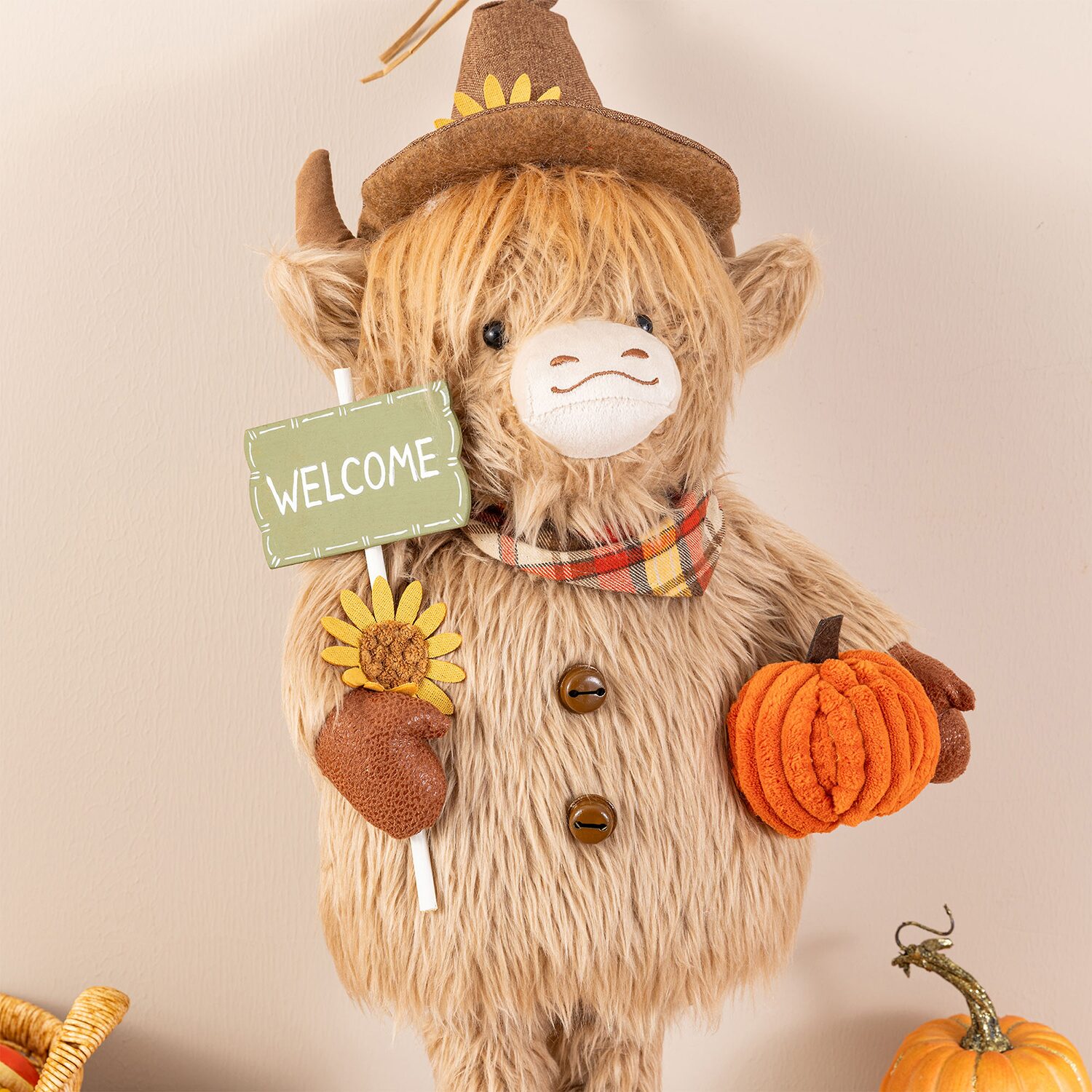 Glitzhome 35" Fabric Highland Cow Thanksgiving Tabletop Decor